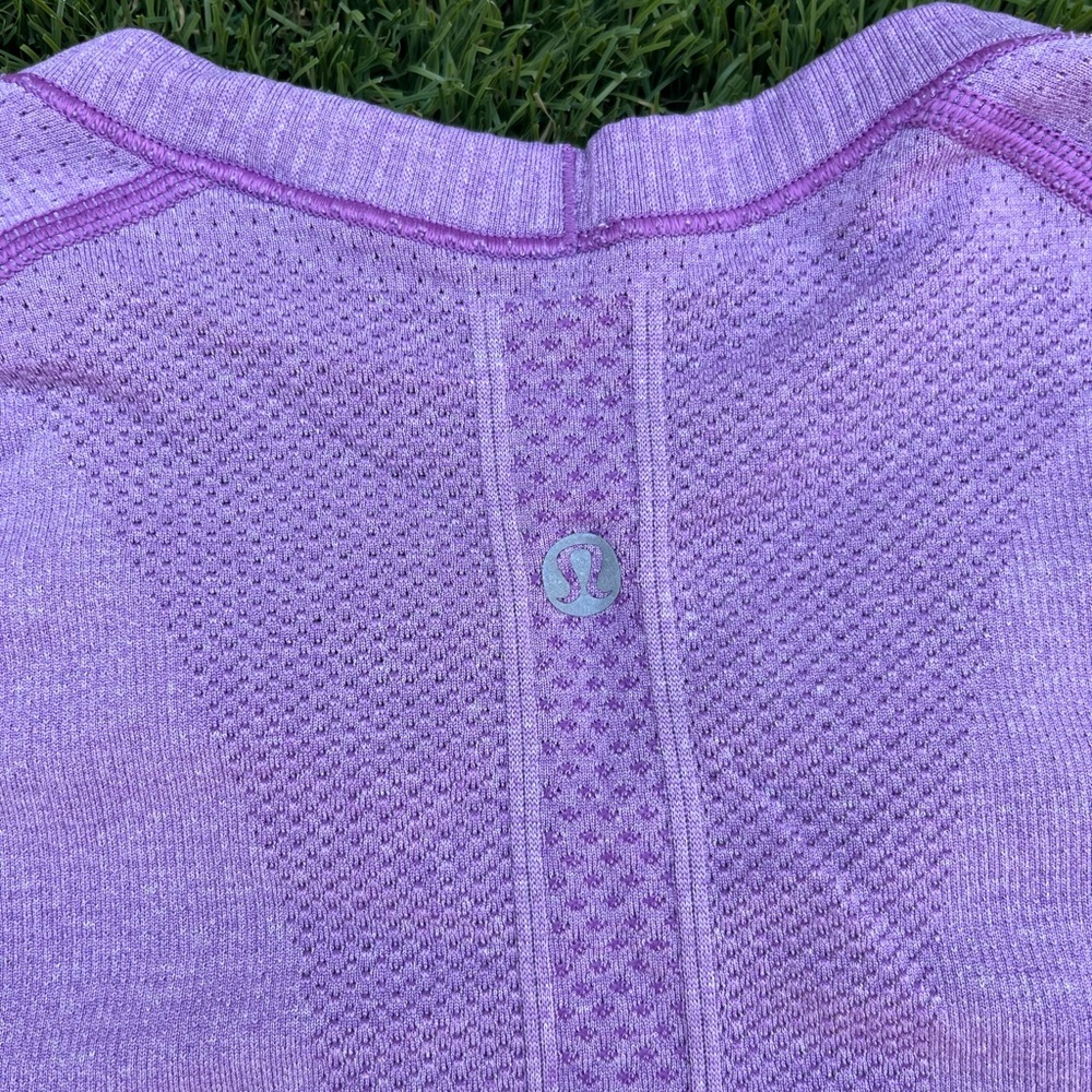 Lululemon Purple Women's Long Sleeve Top - Picture 5 of 5